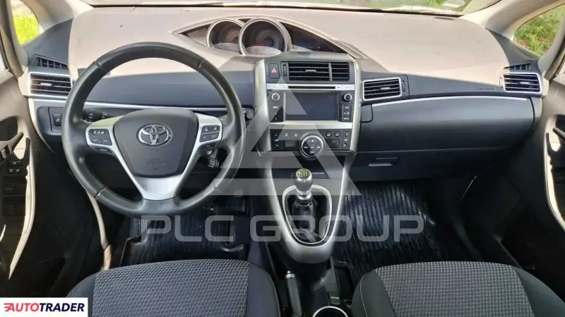 2015 Toyota VERSO
