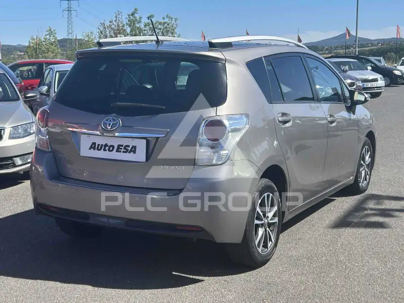 2015 Toyota VERSO