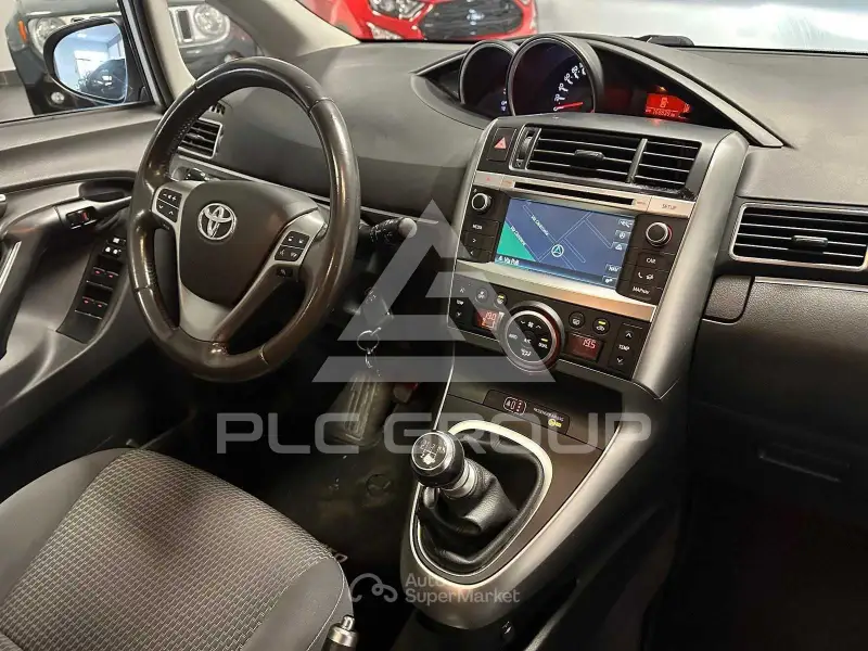 2015 Toyota VERSO