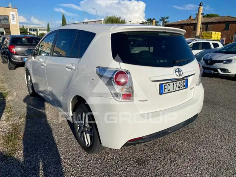 2015 Toyota VERSO