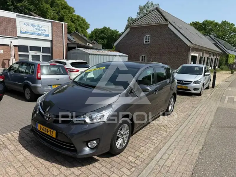 2015 Toyota VERSO