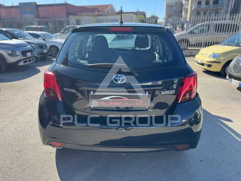 2015 Toyota YARIS