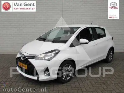 2015 Toyota YARIS
