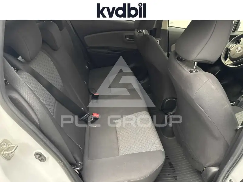 2015 Toyota YARIS