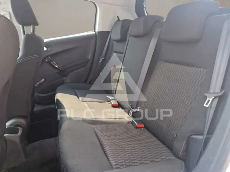 2015 Peugeot 208