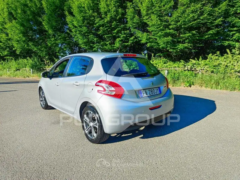 2015 Peugeot 208