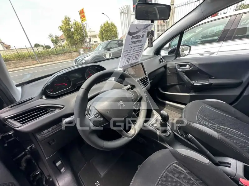 2015 Peugeot 208
