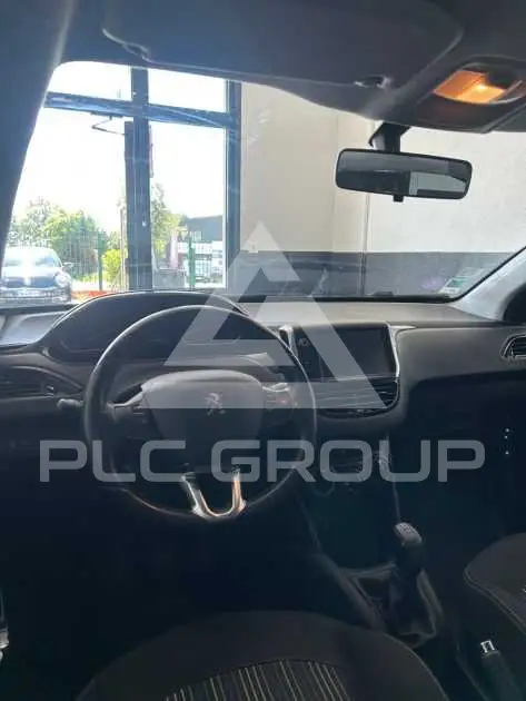 2015 Peugeot 208