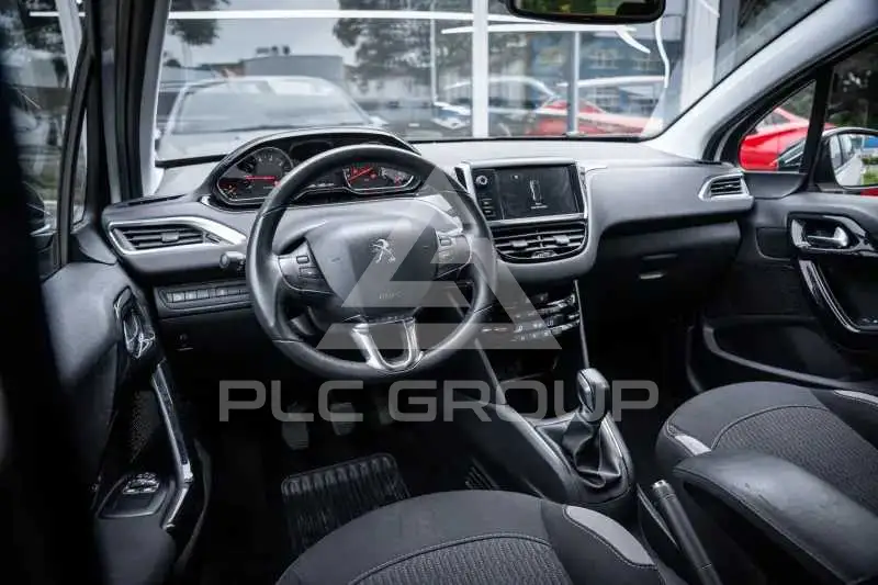 2015 Peugeot 208