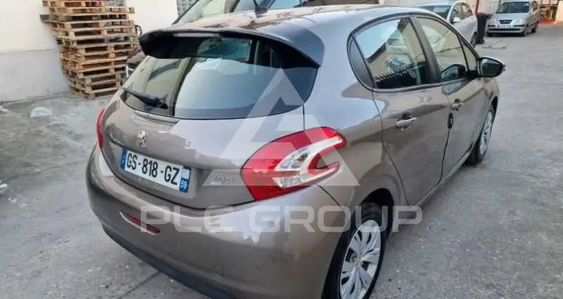 2015 Peugeot 208