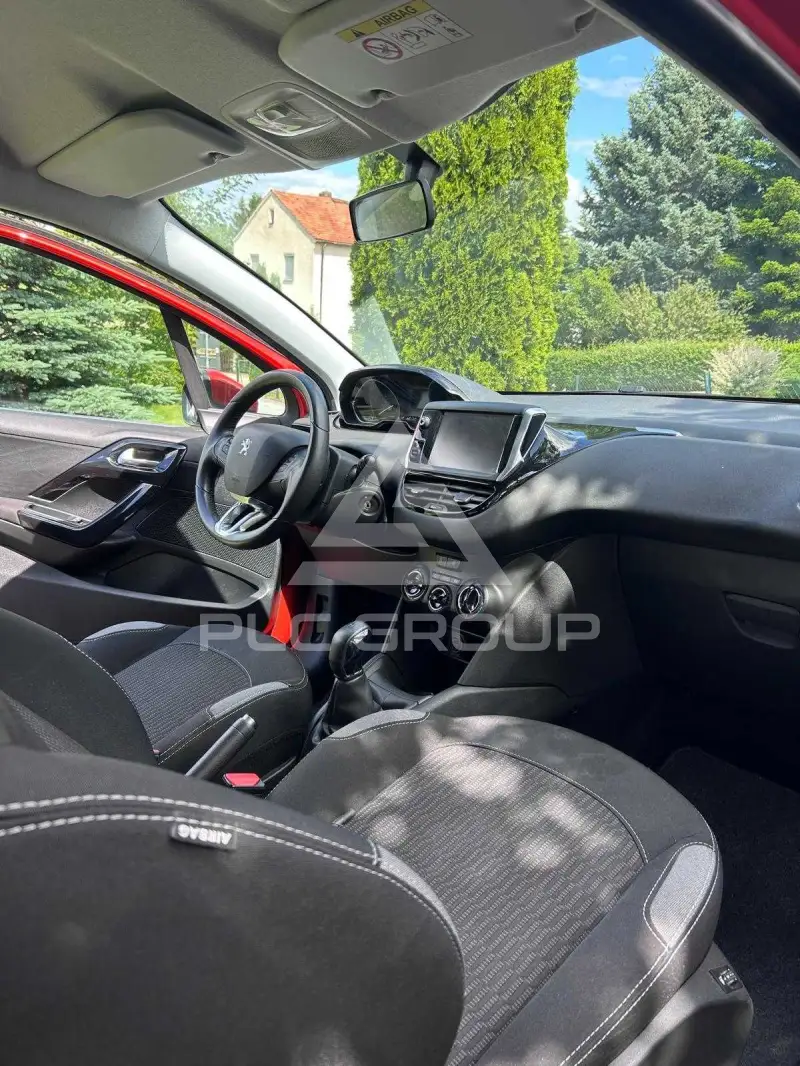 2015 Peugeot 208