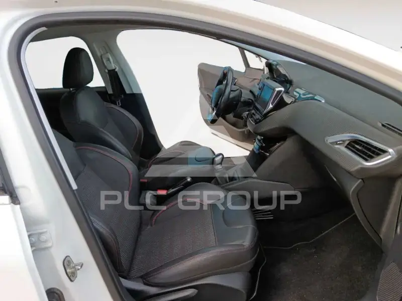 2015 Peugeot 208