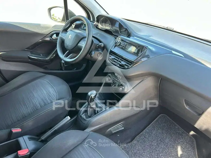 2015 Peugeot 208