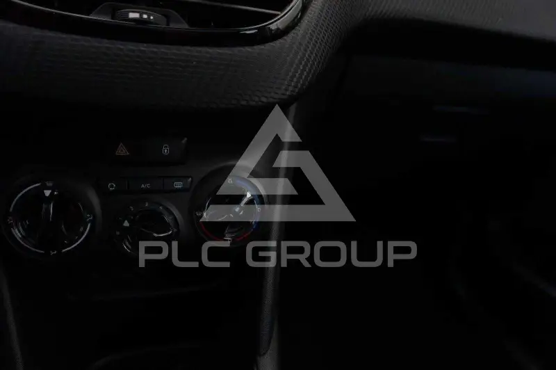 2015 Peugeot 208