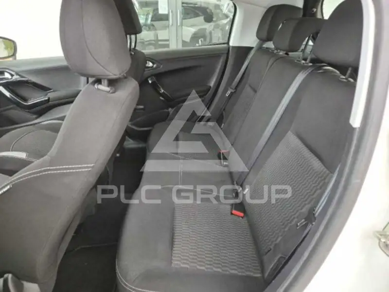 2015 Peugeot 208