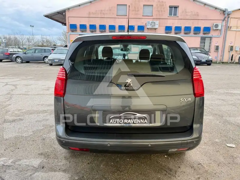 2015 Peugeot 5008