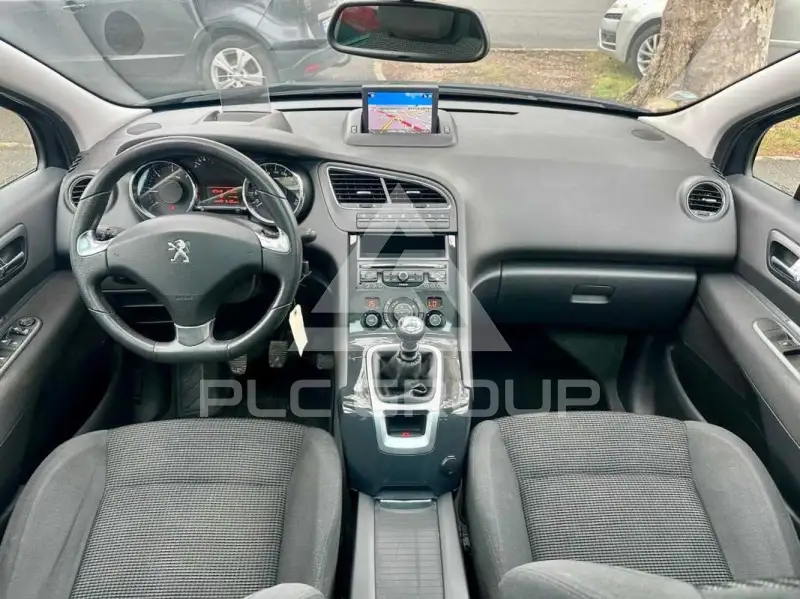 2015 Peugeot 5008