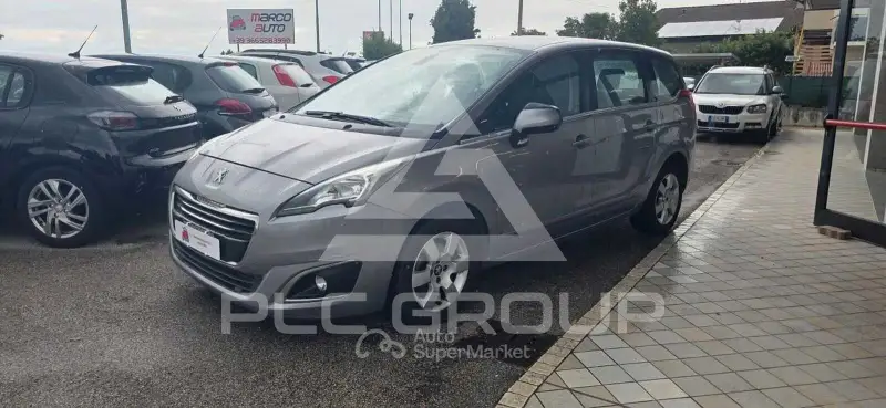 2015 Peugeot 5008