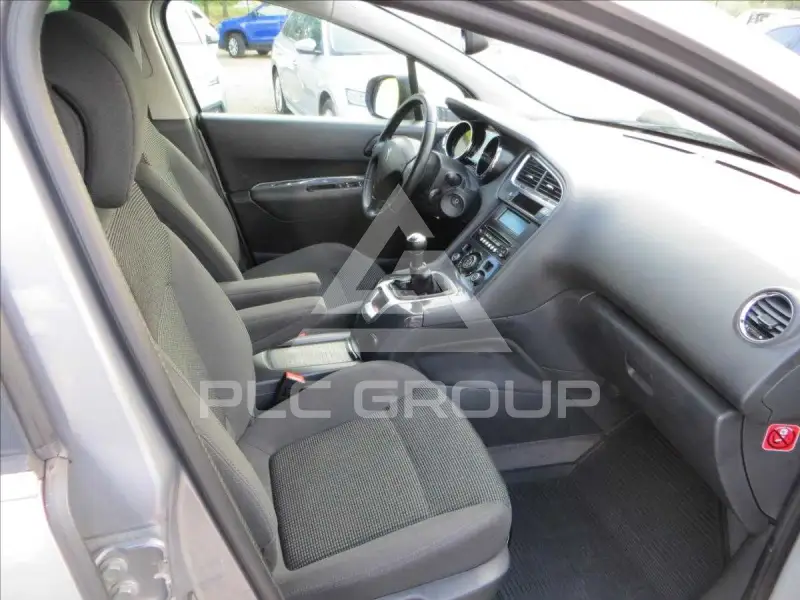 2015 Peugeot 5008