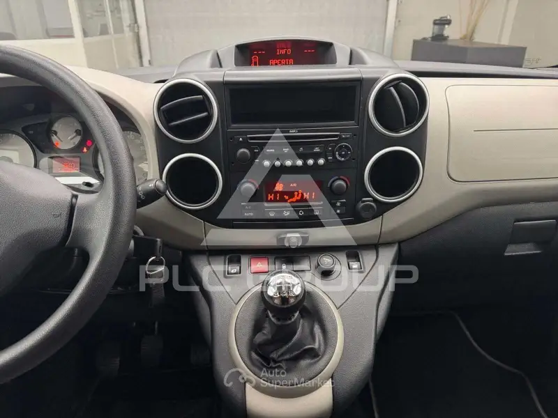2015 Peugeot Partner