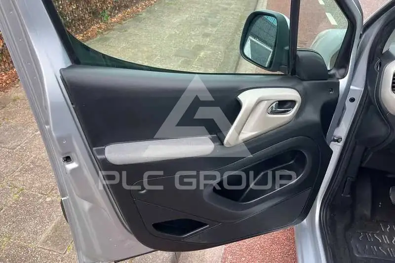 2015 Peugeot Partner