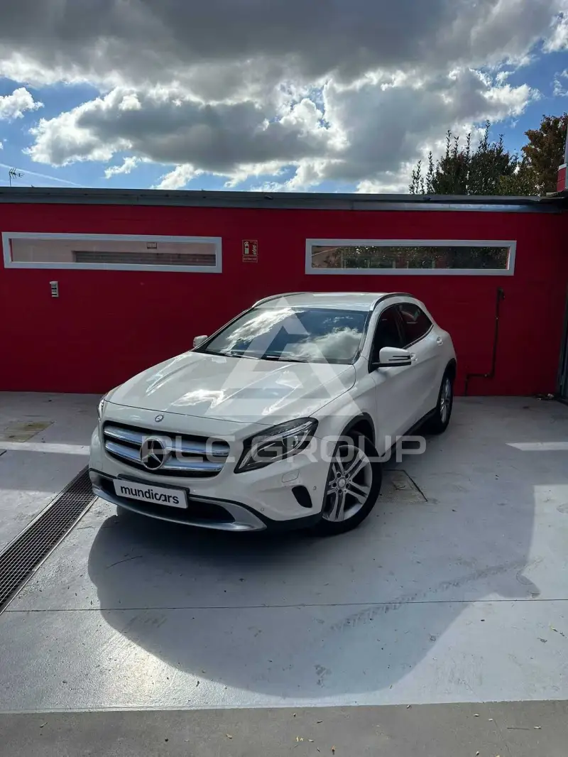 2015 Mercedes Benz 200