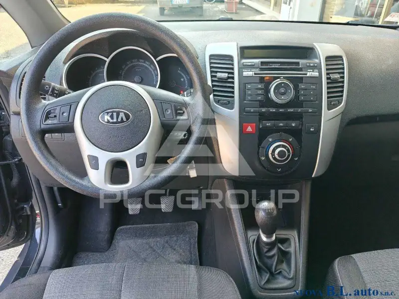 2015 KIA Venga