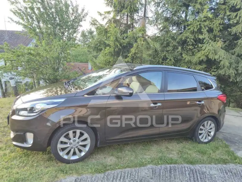 2015 KIA Carens