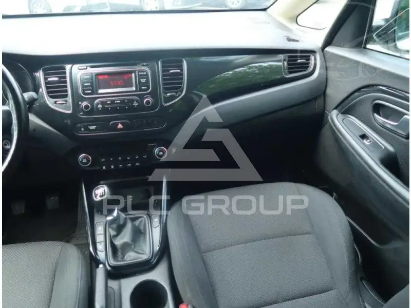 2015 KIA Carens