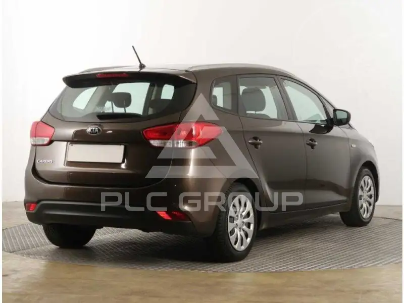 2015 KIA Carens