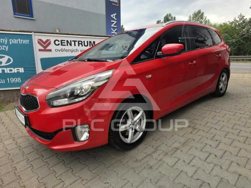 2015 KIA Carens