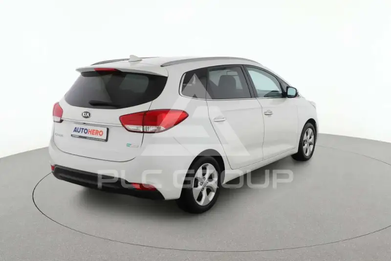 2015 KIA Carens
