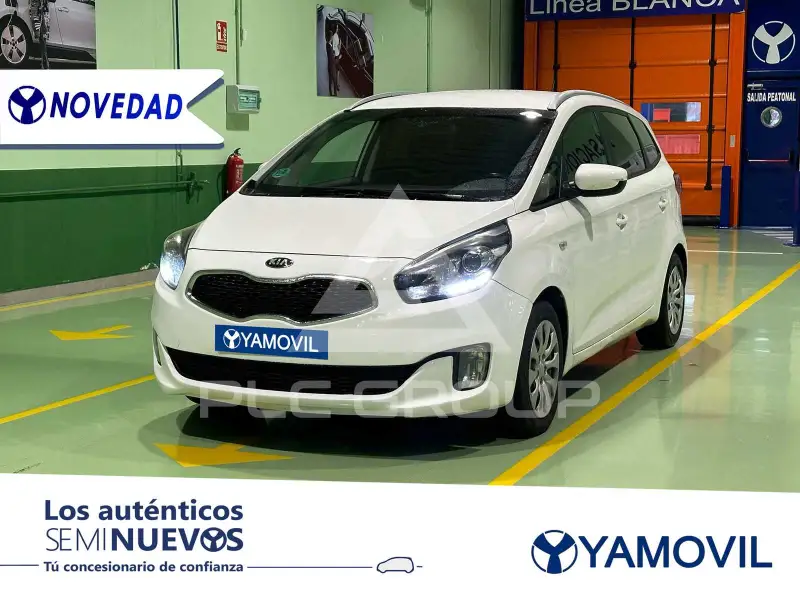 2015 KIA Carens