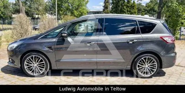 2015 Ford S-Max