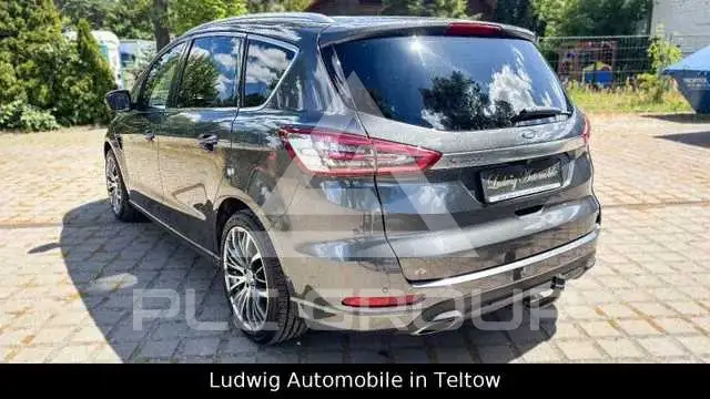 2015 Ford S-Max