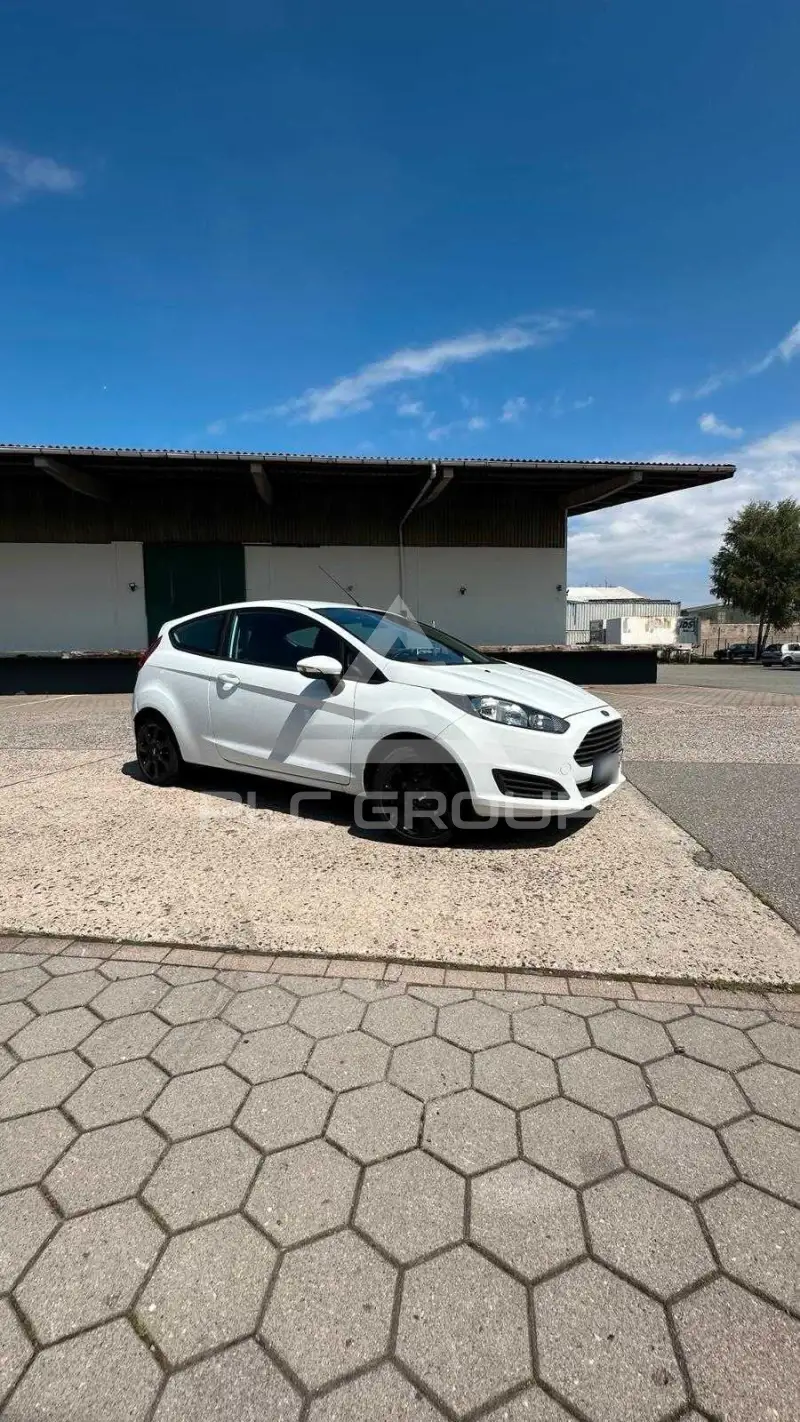 2015 Ford FIESTA