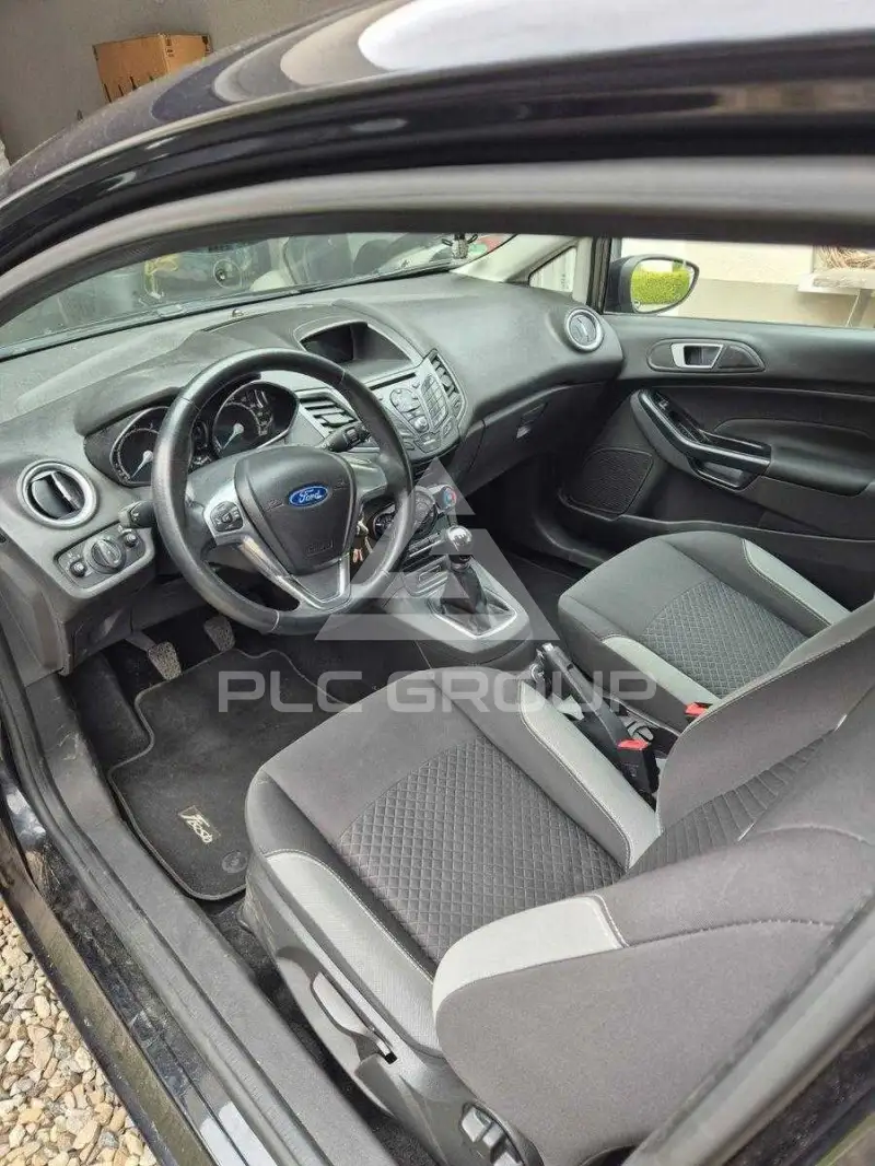 2015 Ford FIESTA