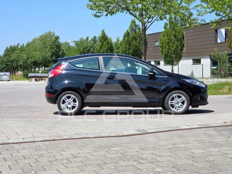 2015 Ford FIESTA