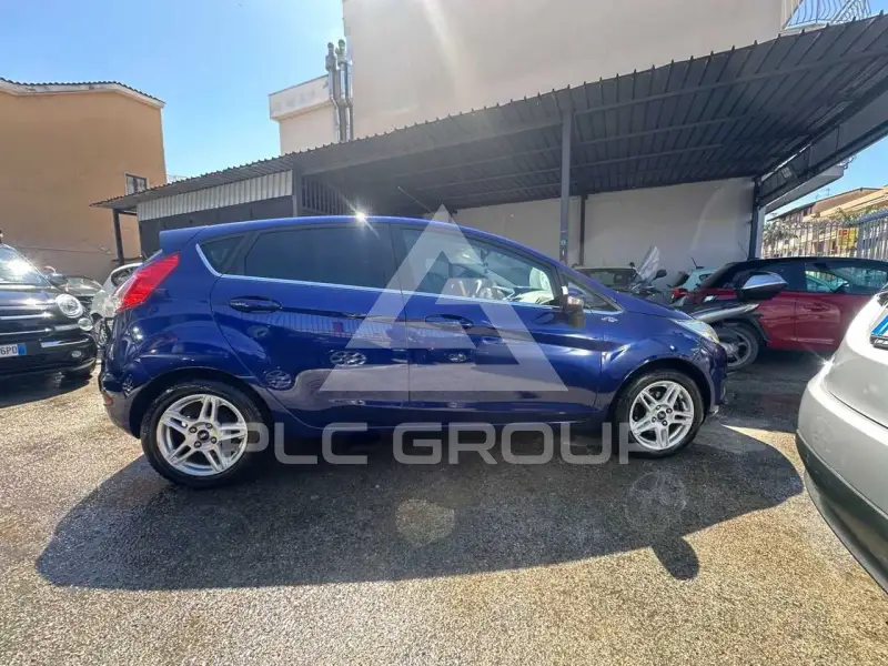 2015 Ford FIESTA