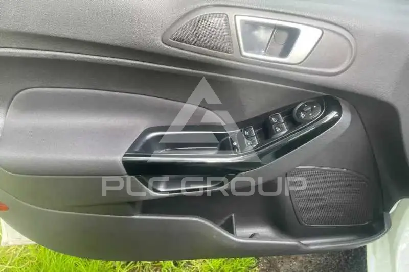 2015 Ford FIESTA