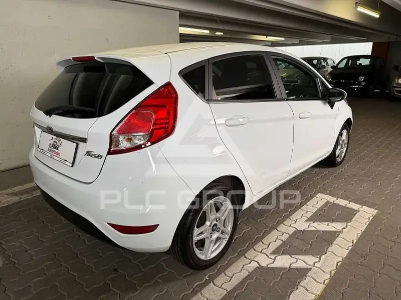 2015 Ford FIESTA