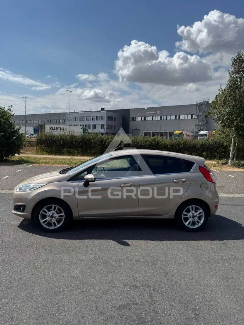 2015 Ford FIESTA