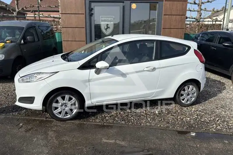 2015 Ford FIESTA