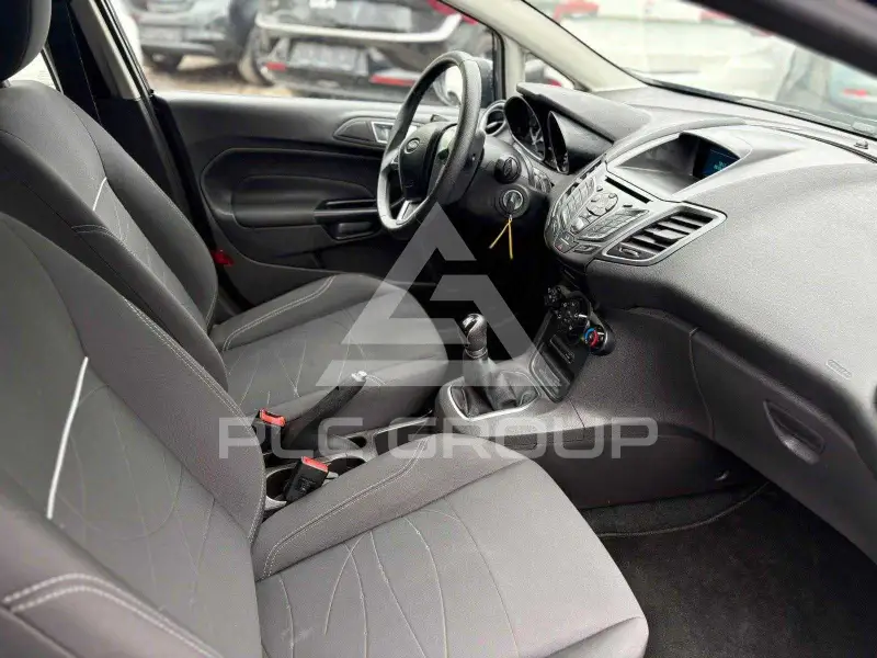 2015 Ford FIESTA