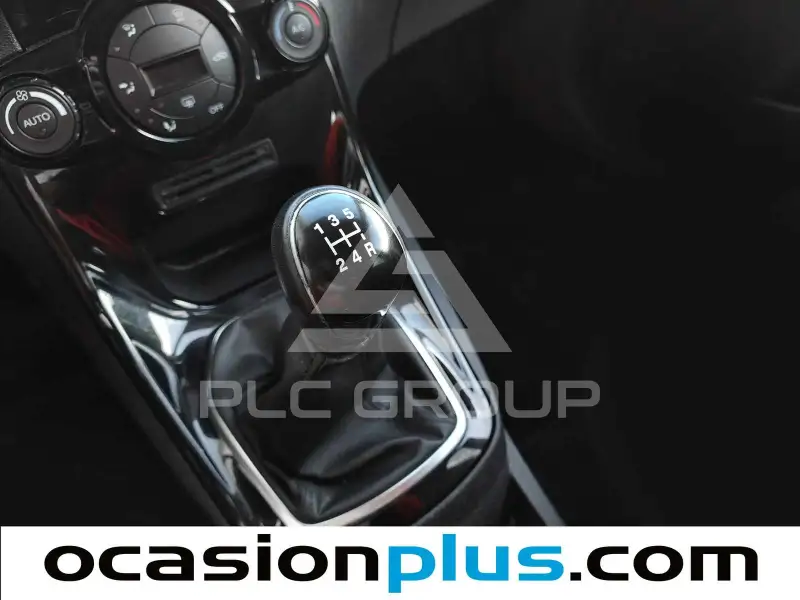 2015 Ford FIESTA