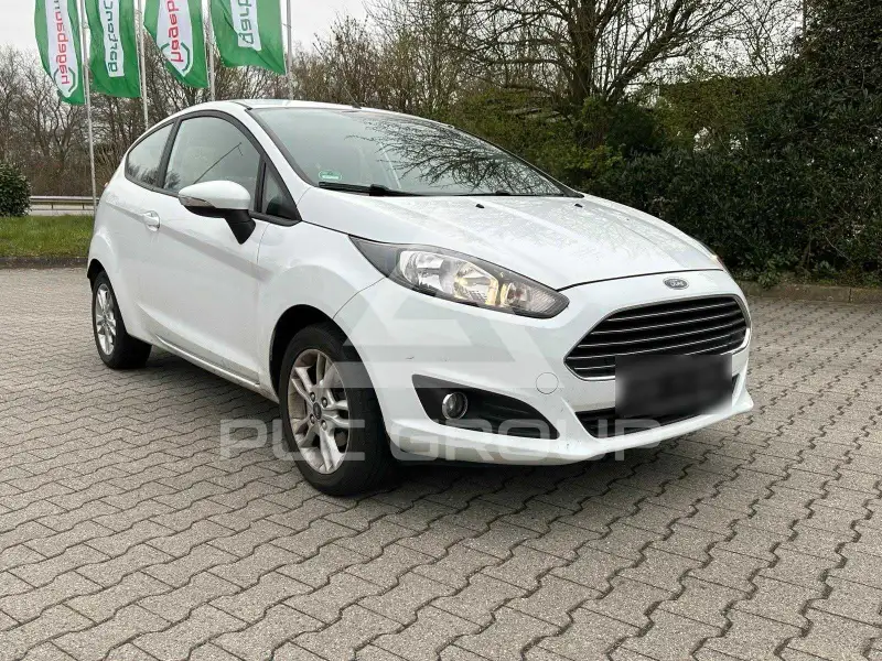 2015 Ford FIESTA