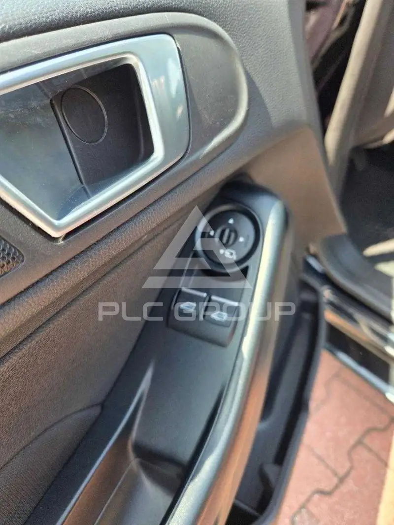 2015 Ford FIESTA