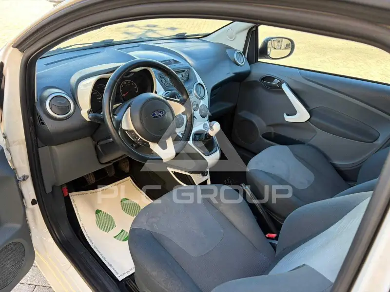 2015 Ford KA