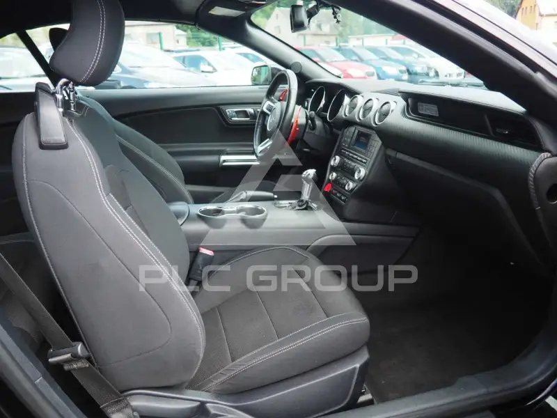 2015 Ford MUSTANG