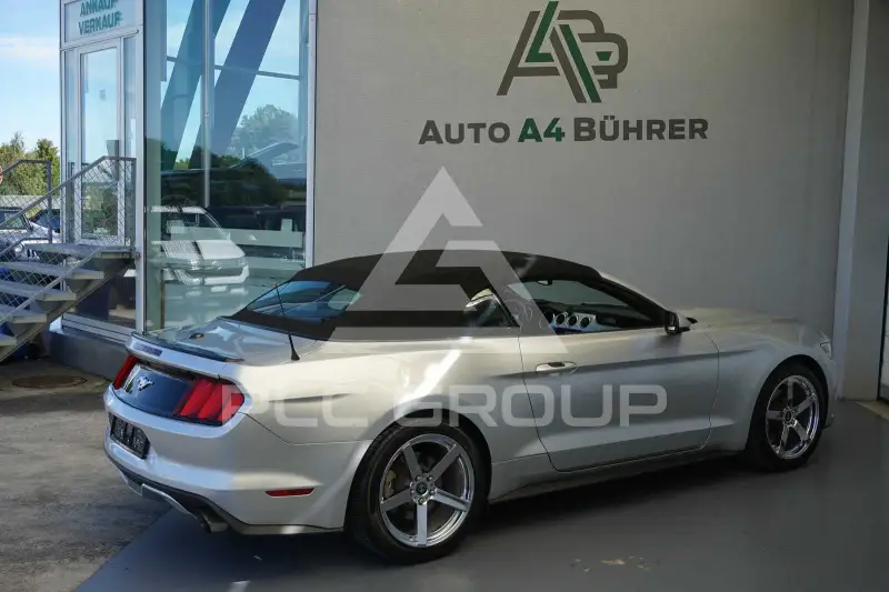 2015 Ford MUSTANG